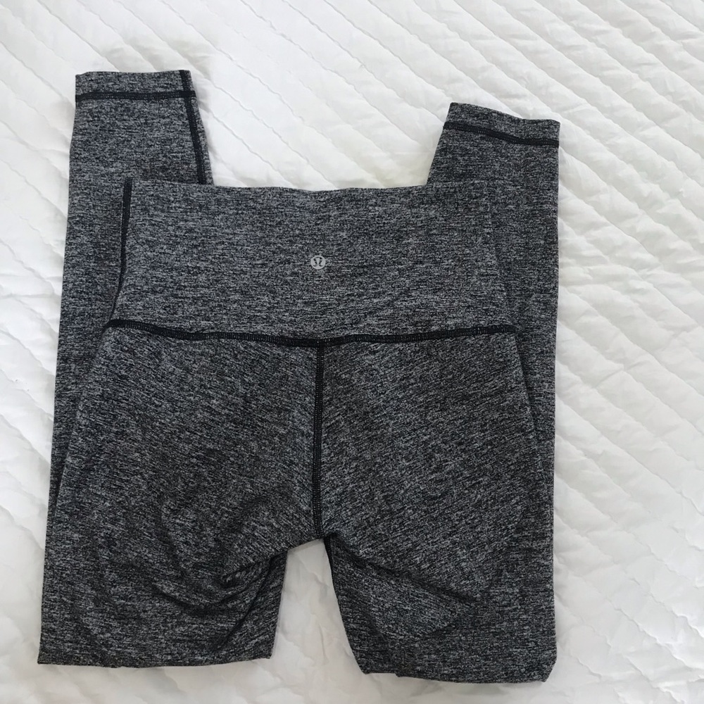Lululemon Wunder Under leggings